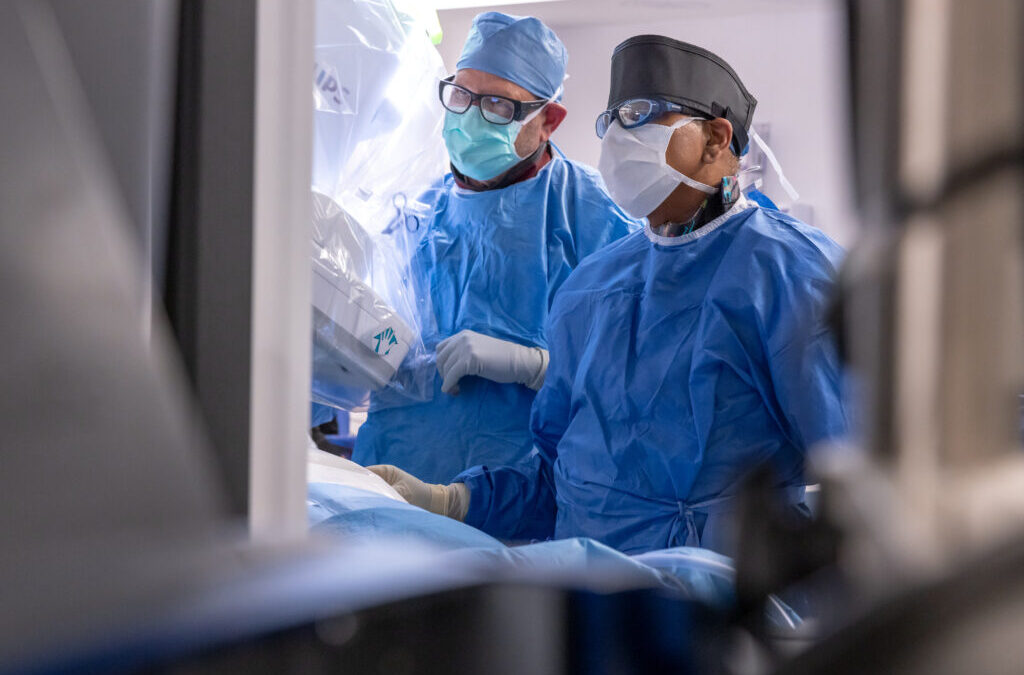 Cleveland Clinic Successfully Implants Dual Cardiac Device in the First Patient in the World
